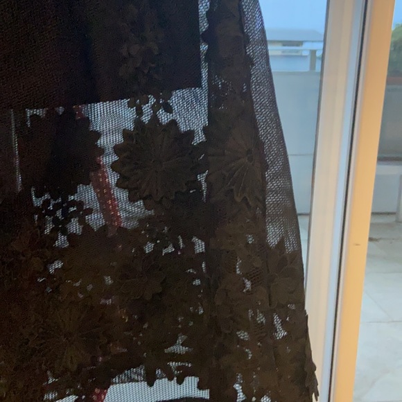 Sheike stunning formal black skirt , mini under a full stiff detailed lace - Picture 4 of 6